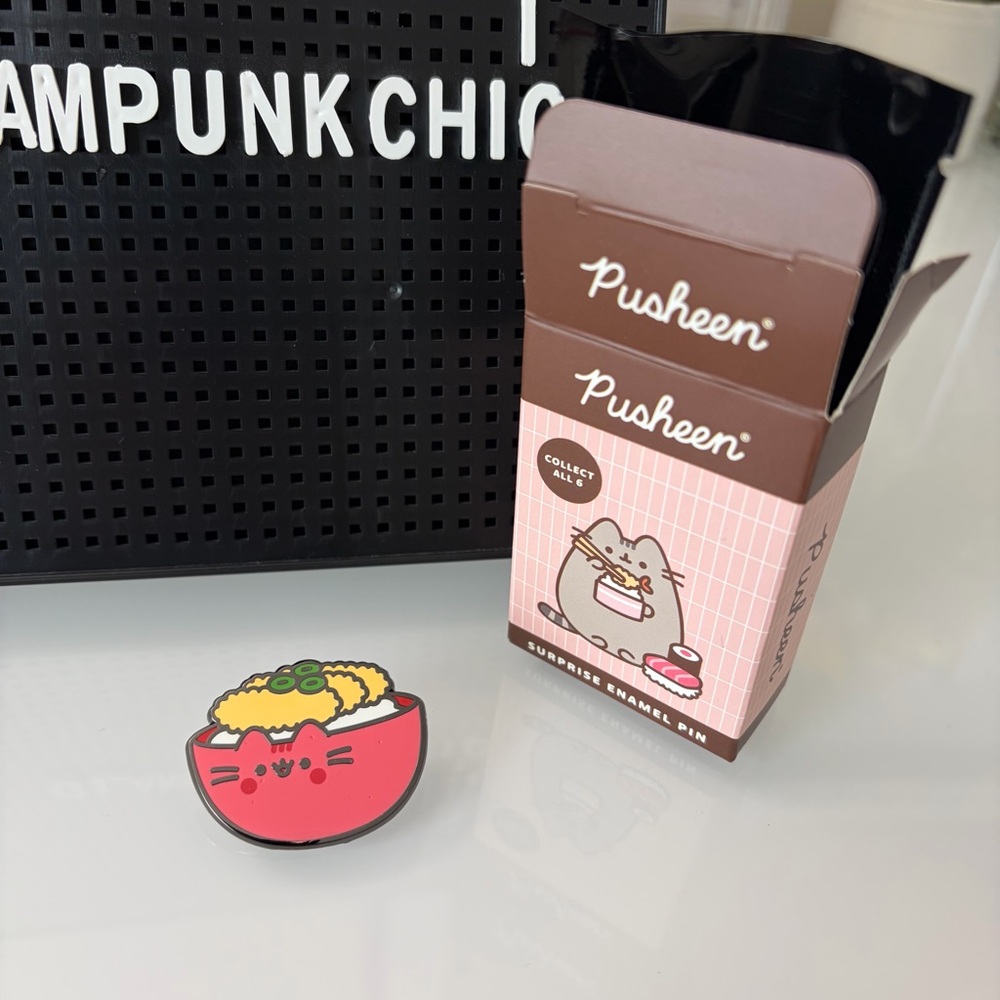 *SOLD* Pusheen Cat Ramen Sushi Enamel Pin Blind Box Hot Topic - Katsu Rice Bowl